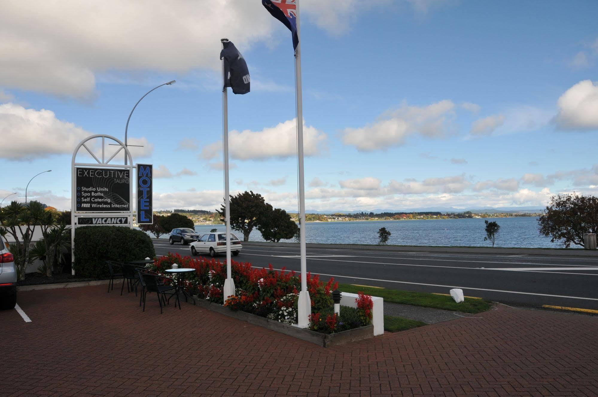 Lakeside Taupo Motel Eksteriør billede
